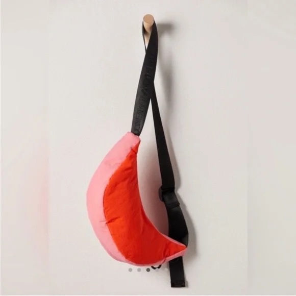 Free People FP Movement Nothing But Net Sling Bag NWT - Picture 7 of 7